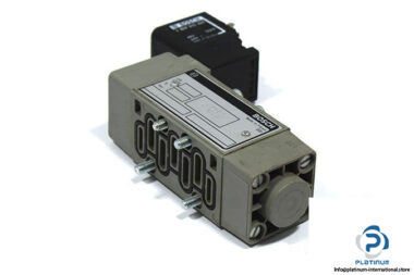 bosch-0-820-024-961-single-solenoid-valve-1