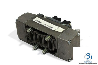 bosch-0-820-029-026-double-solenoid-valve-1-2