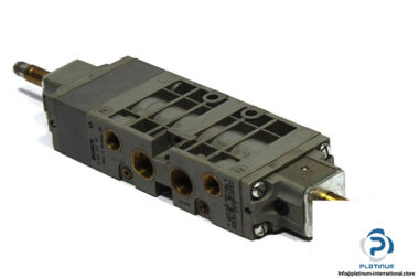 bosch-0-820-035-102-double-solenoid-valve-1