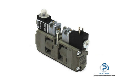 bosch-0-820-041-501-double-solenoid-valve