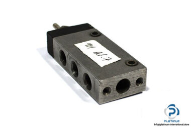 bosch-0-820-205-003-air-pilot-valve-1-2