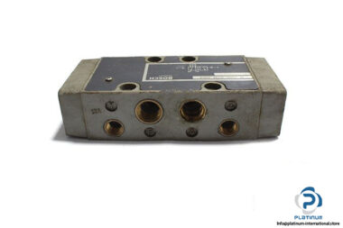 bosch-0-820-220-003-air-pilot-valve-1