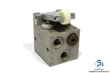 Bosch-0-820-401-001-mechanically-operated-valve