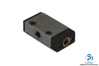 bosch-0-820-402-018-air-pilot-valve-1