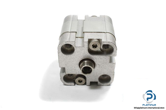 bosch-0-822-393-000-compact-cylinder-1