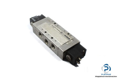 Bosch-0820032502-double-solenoid-valve