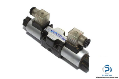 Brevini-ADB-3E02C-M-2-solenoid-operated-directional-valve