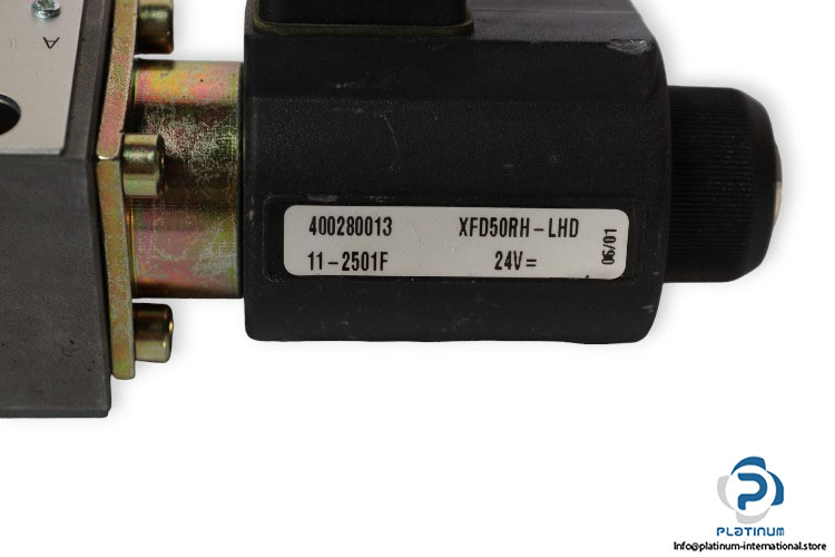 bucher-W2N320R-6AB2-24V-DC-solenoid-directional-seat-valve-used-2