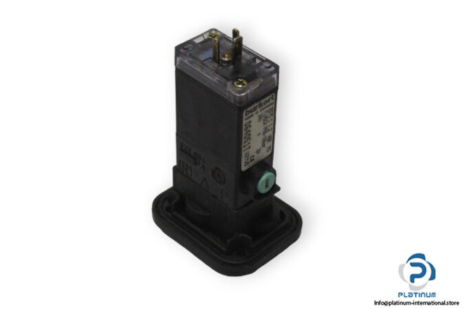 burkert-0375-C-1,2-NBR-PA-FLNSCH-PN0-10BAR-single-solenoid-valve