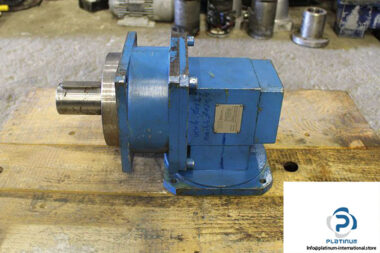 caba-blind-9.2005_KPG-15-hypoid-gearbox