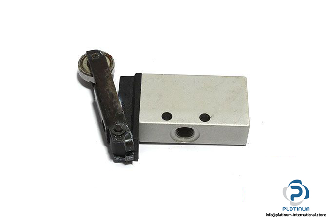 camozzi-338-955-mechanical-actuated-valve-1