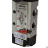 camozzi-368-905-manual-operated-valve-used-2