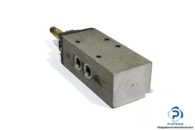 camozzi-458-015-single-solenoid-valve-without-coil-1