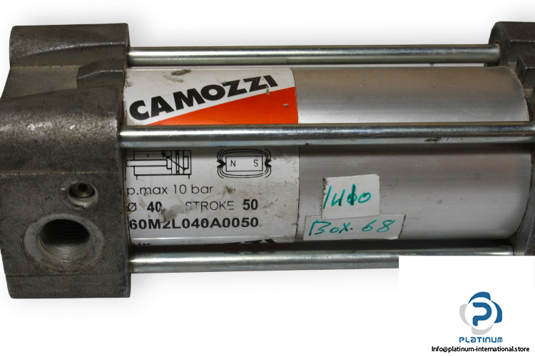 camozzi-60M2L040A0050-standard-cylinder-used-2