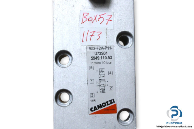 camozzi-952-F2A-P11-U73S01-double-solenoid-valve-used-5