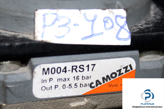 camozzi-M004-RS17-micro-pressure-regulator-(used)-1