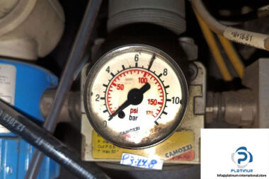 camozzi-MC238-RS03-pressure-regulator-(used)-1