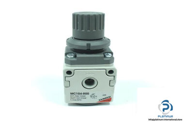 CAMOZZI-MC104-R00-PRESSURE-REGULATOR-3_675x450.jpg