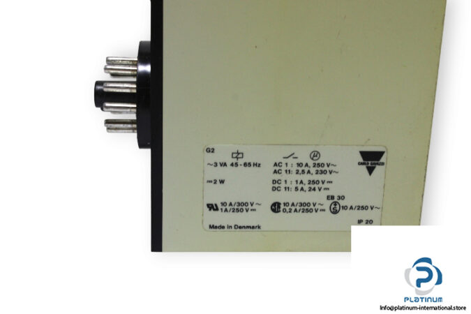 carlo-gavazzi-sr-110-230-safety-relayused-2