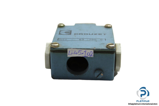 crouzet-83-790-0-limit-switch-1