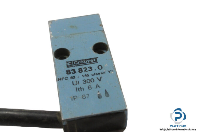 crouzet-83-823-0-limit-switch-2