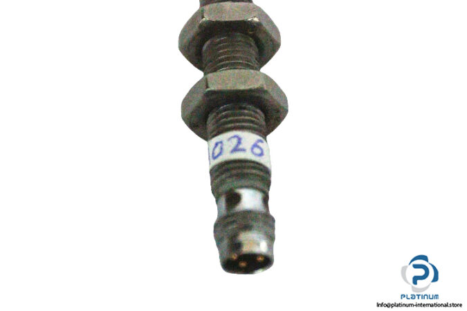 cylindrical-sensor-SN5-NPN-NO8-50-inductive-proximity-sensor-(used)-2