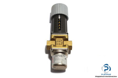 danfoss-003N8211-thermostatic-valve