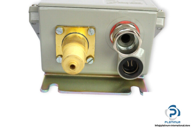 danfoss-KPS37-060-310166-pressure-switch-(new)-2
