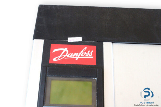 danfoss-VLT6008HT4C54STR30LF00A00C0-frequency-inverter-(used)-3