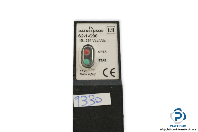 datasensor-S2-1-C90-diffuse-proximity-sensor-used-2