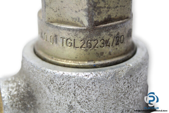 ddr-orsta-05-TGL26234_20-pressure-relief-valve-used-3