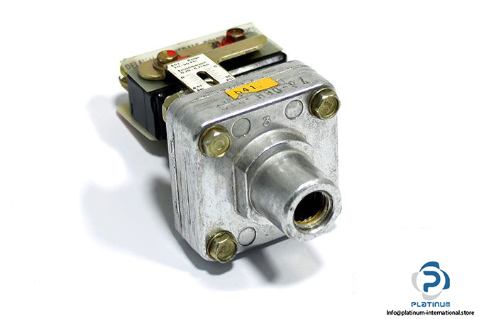 delaval-30-90-psi-pressure-switch-2