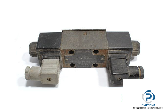 denison-4d01-35-208-0302-00a1w06327-solenoid-operated-directional-valve-1