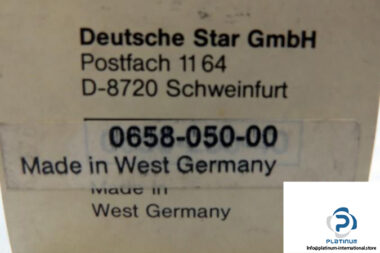 DEUTSCHE-STAR-065805000-LINEAR-BUSHING3_675x450.jpg