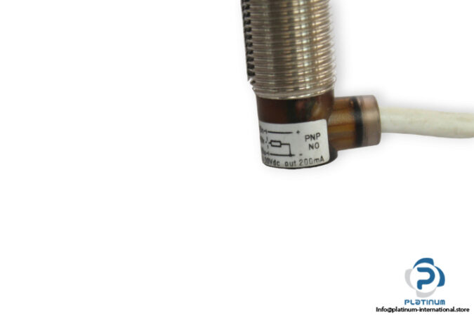 diell-AM1_AP-2C-cylindrical-inductive-sensor-(new)-3