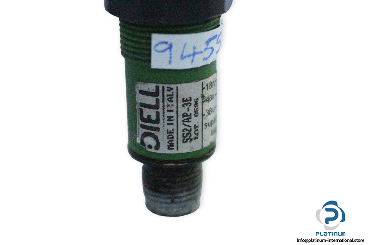 diell-SS2_AP-3E-photoelectric-diffuse-reflection-sensor-used-2