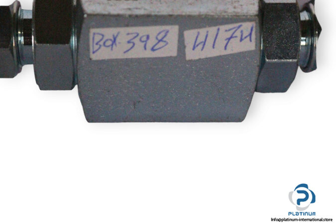 dk-lok-V86A-D-10M-PC-CS-ball-valve-(new)-2