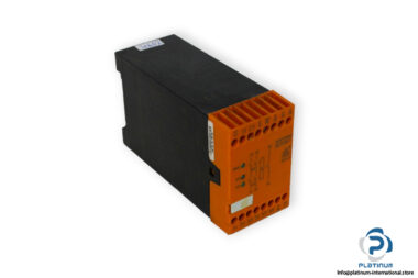 dold-BD5987.03_001-safety-gate-relay-(used)