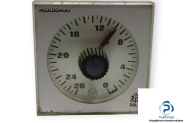 dold-EH-7610.22_034-timer-used-2