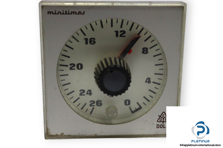 dold-EH-7610.22_034-timer-used-2
