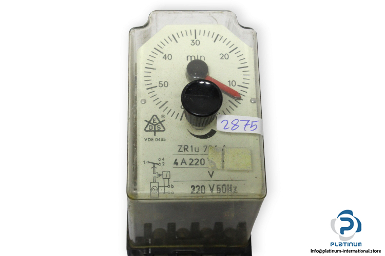dold-ZR1U-704-A-time-relay-(used)-1