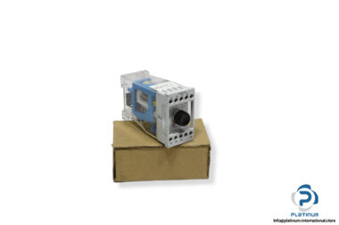 dold-AA7610.22_034-timer-relay