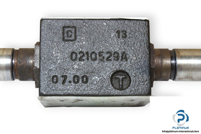 duplomatic-E5P4-S1_34-directional-control-valve-used-3