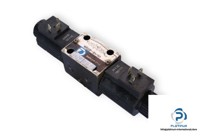 duplomatic-MD1D-S150-solenoid-operated-directional-valve-(used)