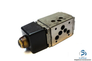 duplomatic-d4p23-tc_30-solenoid-operated-directional-valve-3