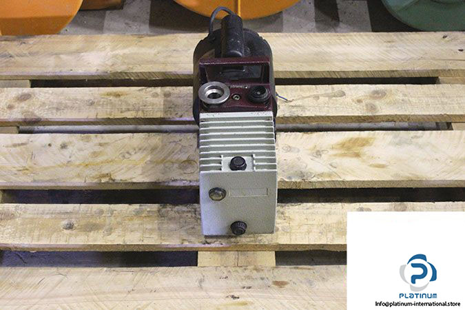 elnor-motors-linear-b005-rotary-vane-vacuum-pump-1