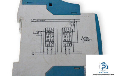 eltako-ES12-200-impulse-relay-(used)-1