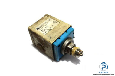 endress-hauser-PMC-133-1M1F2A6A1X-pressure-switch