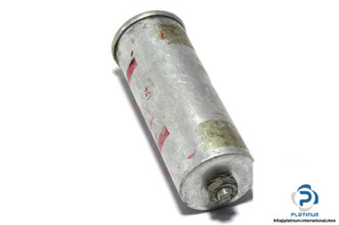 esta-lcx-590_2-100-9%c2%b5f_220vac-capacitor-1