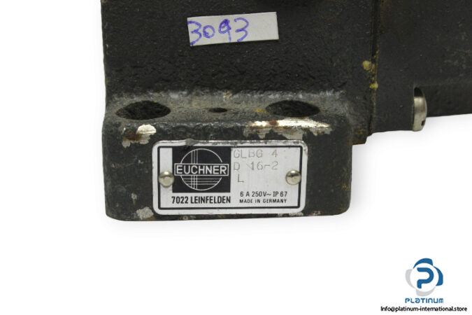 euchner-GLBG-4-D-16-2-L-limit-switch-(used)-1